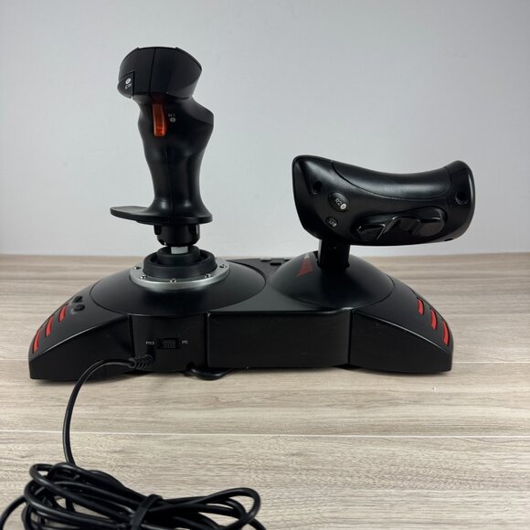Thrustmaster T-Flight HOTAS X V2 Joystick Throttle Controller for PC & PS3 - Picture 8 of 14